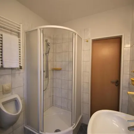 S 42 Eg Ferienwohnung Mit Balkon *