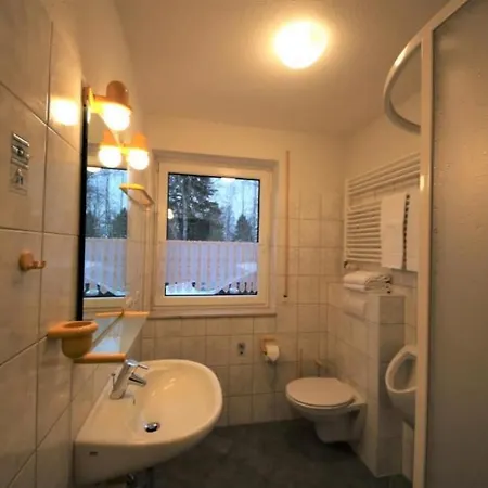 S 42 Eg Ferienwohnung Mit Balkon * Röbel
